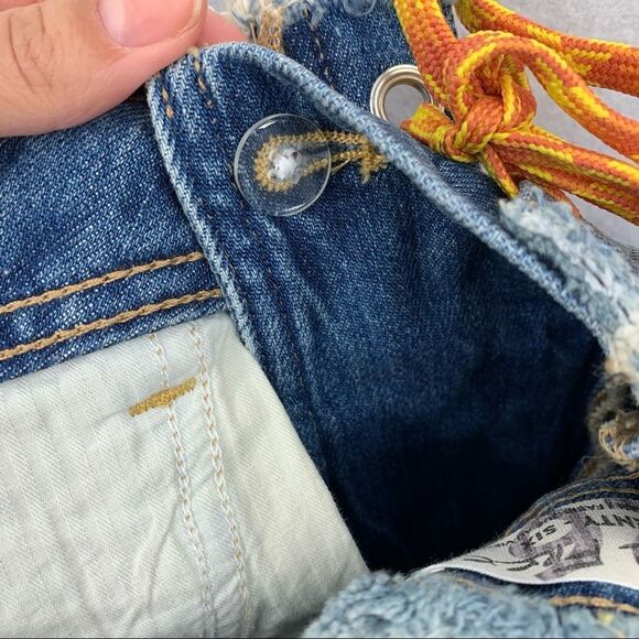 Free People Frayed Becket Cutoff Shorts NWT 26 - Picture 7 of 13